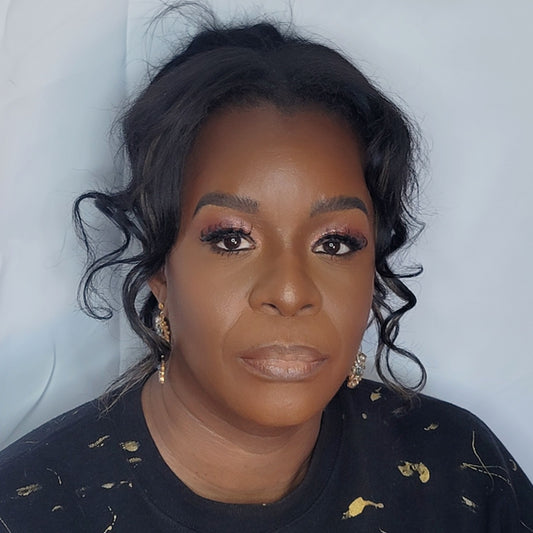 Book the look/ Natural Glam